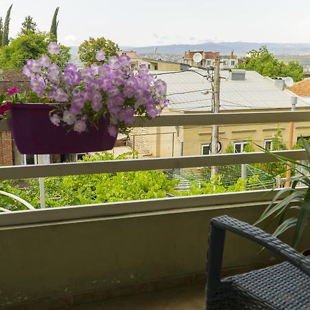 4Bd Appartaments With Cozy Garden Тбілісі Екстер'єр фото
